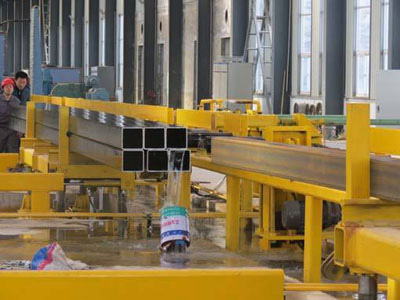 無(wú)錫Q235B方管車(chē)間展示